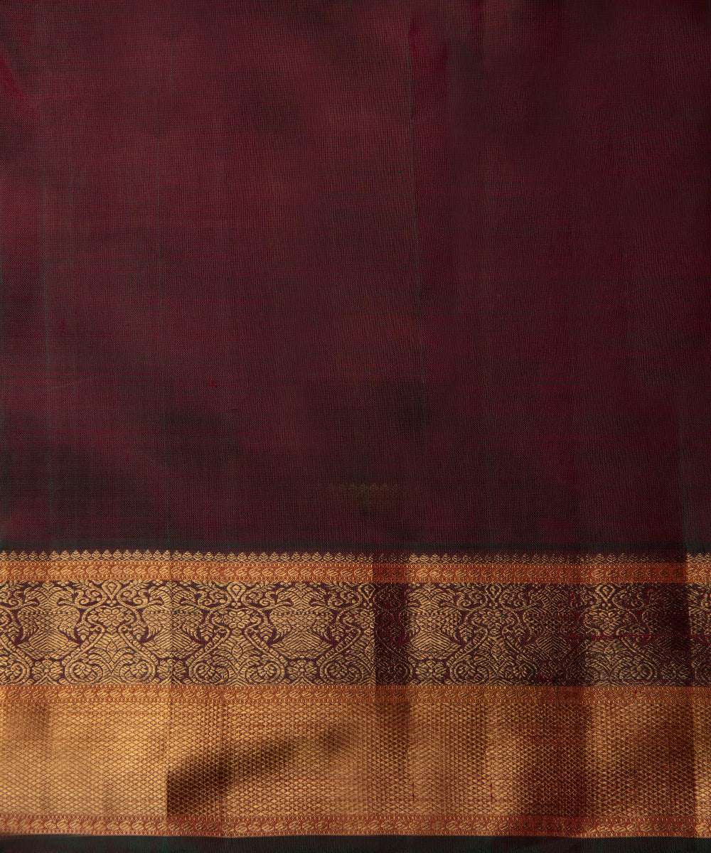 Handloom_Maroon_Vaira_Oosi_Pure_Zari_and_Pure_Silk_Kanjivaram_Saree_WeaverStory_05