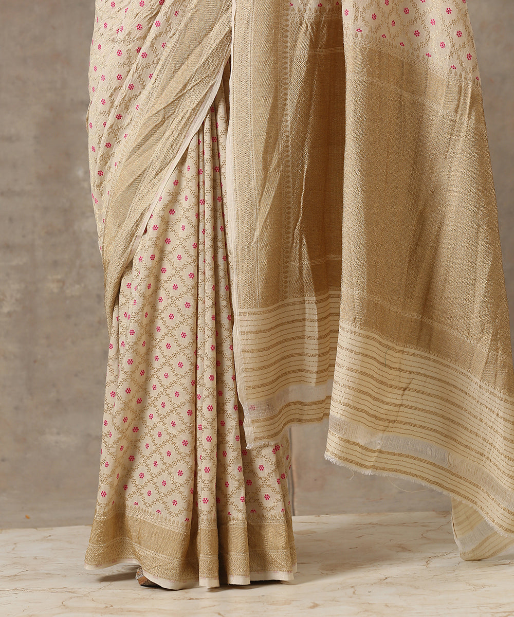 Beige_Handloom_Moonga_Silk_Banarasi_Saree_With_Meenakari_Booti_WeaverStory_04