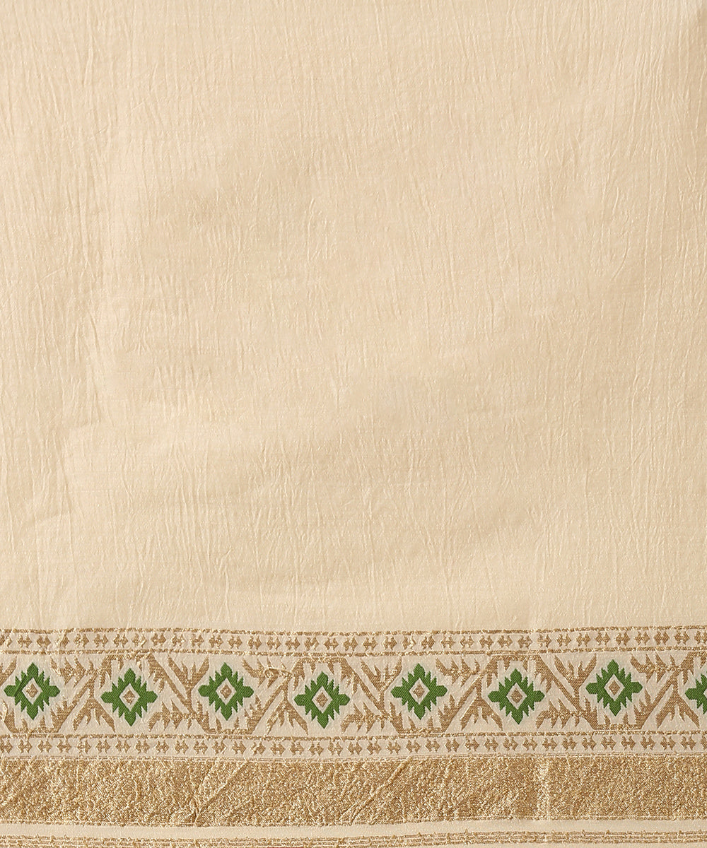 Handloom_Beige_Moonga_Silk_Banarasi_Saree_With_Cutwork_Jaal_WeaverStory_05