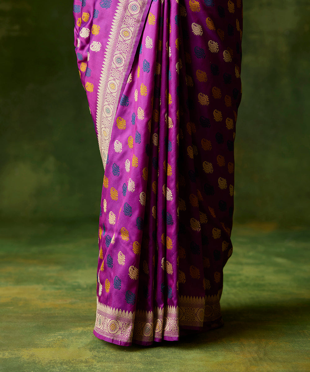 Purple_Handloom_Pure_Malda_Silk_Banarasi_Baluchari_Saree_With_Paisley_Motifs_WeaverStory_04