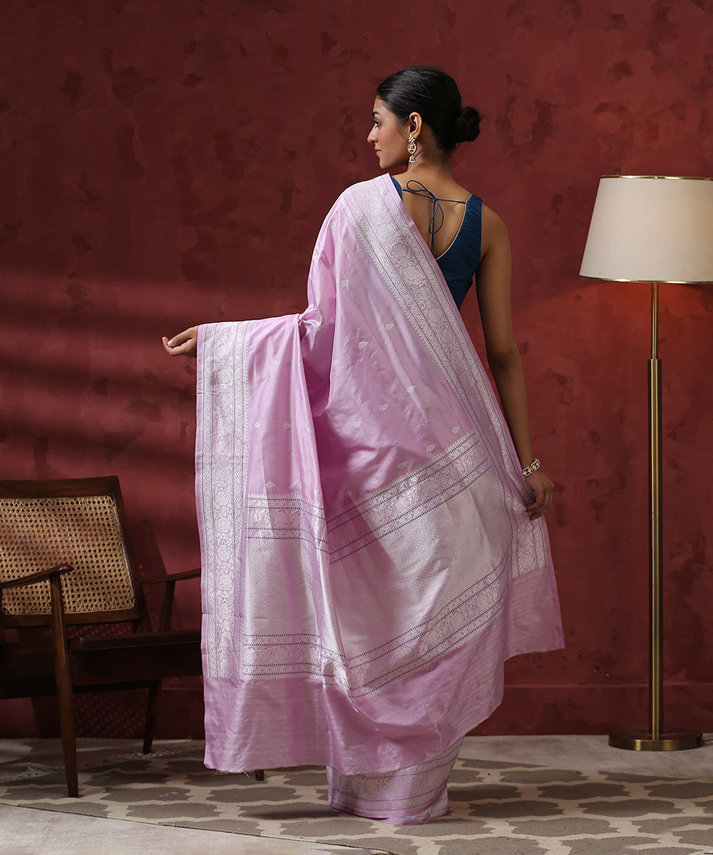 Lavender_Handloom_Pure_Katan_Silk_Booti_Banarasi_Saree_WeaverStory_03