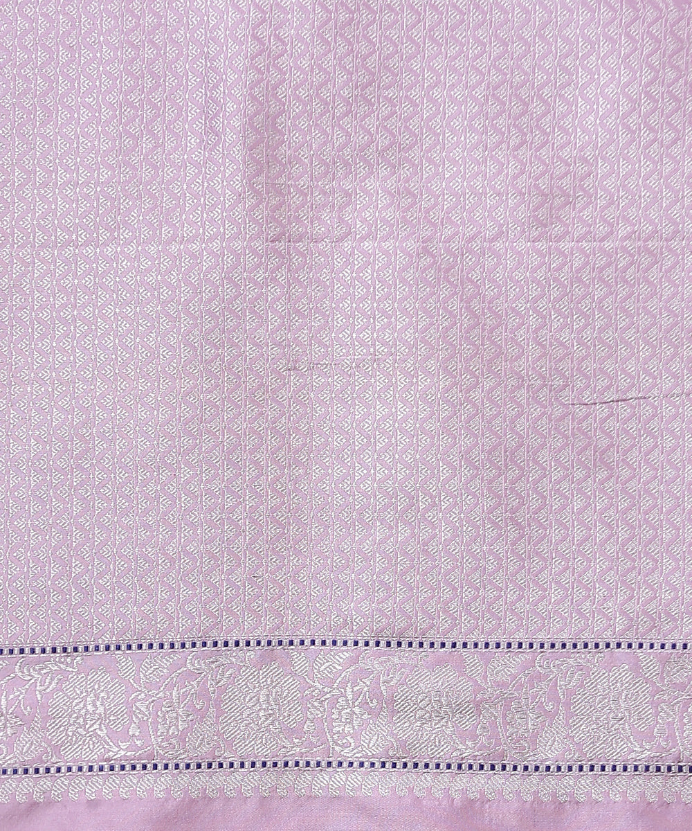 Lavender_Handloom_Pure_Katan_Silk_Booti_Banarasi_Saree_WeaverStory_05