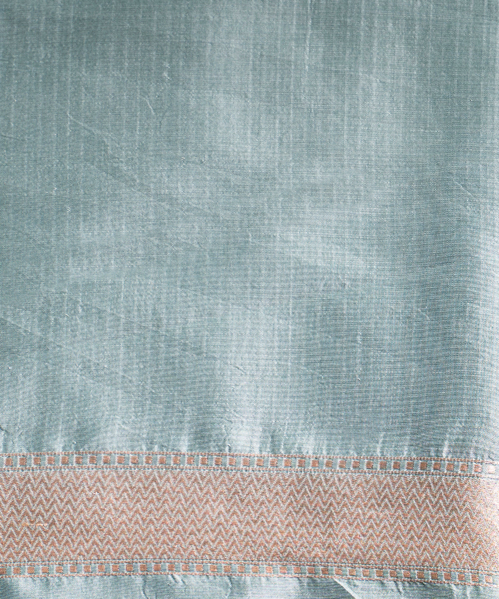 Handloom_Light_Blue_Kimkhab_Shikargah_Pure_Katan_Silk_Banarasi_Saree_WeaverStory_05