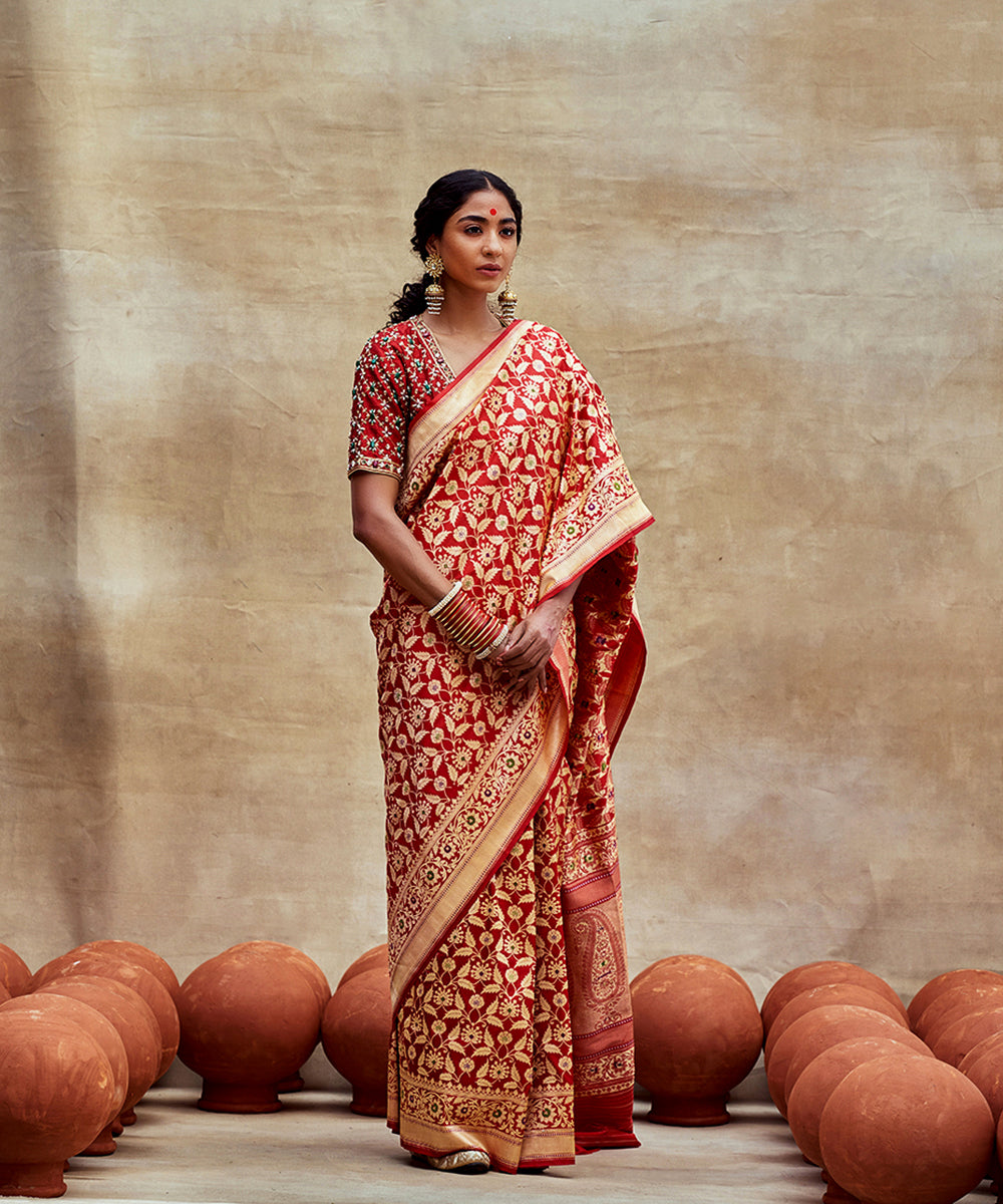 Handloom_Red_Pure_Katan_Silk_Banarasi_Saree_With_Intricate_Meenakari_WeaverStory_03