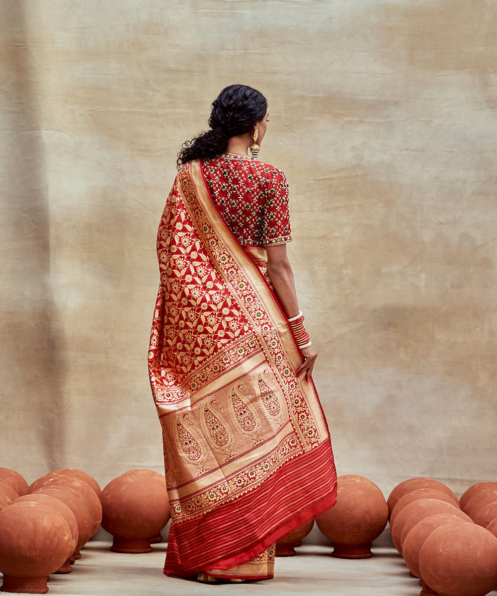 Handloom_Red_Pure_Katan_Silk_Banarasi_Saree_With_Intricate_Meenakari_WeaverStory_04