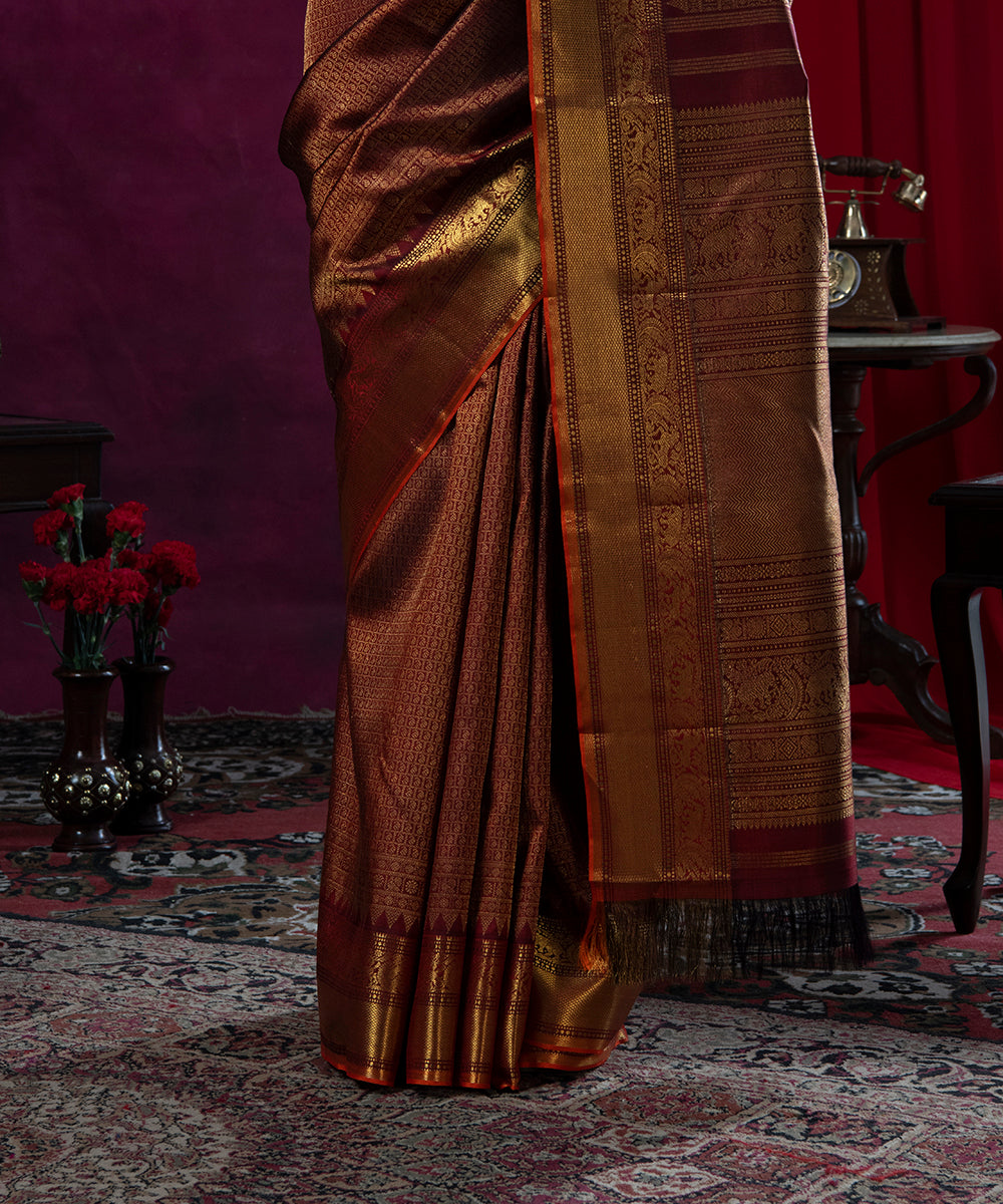Handloom_Maroon_Pure_Zari_and_Pure_Silk_Bridal_Kanjivaram_Saree_WeaverStory_04