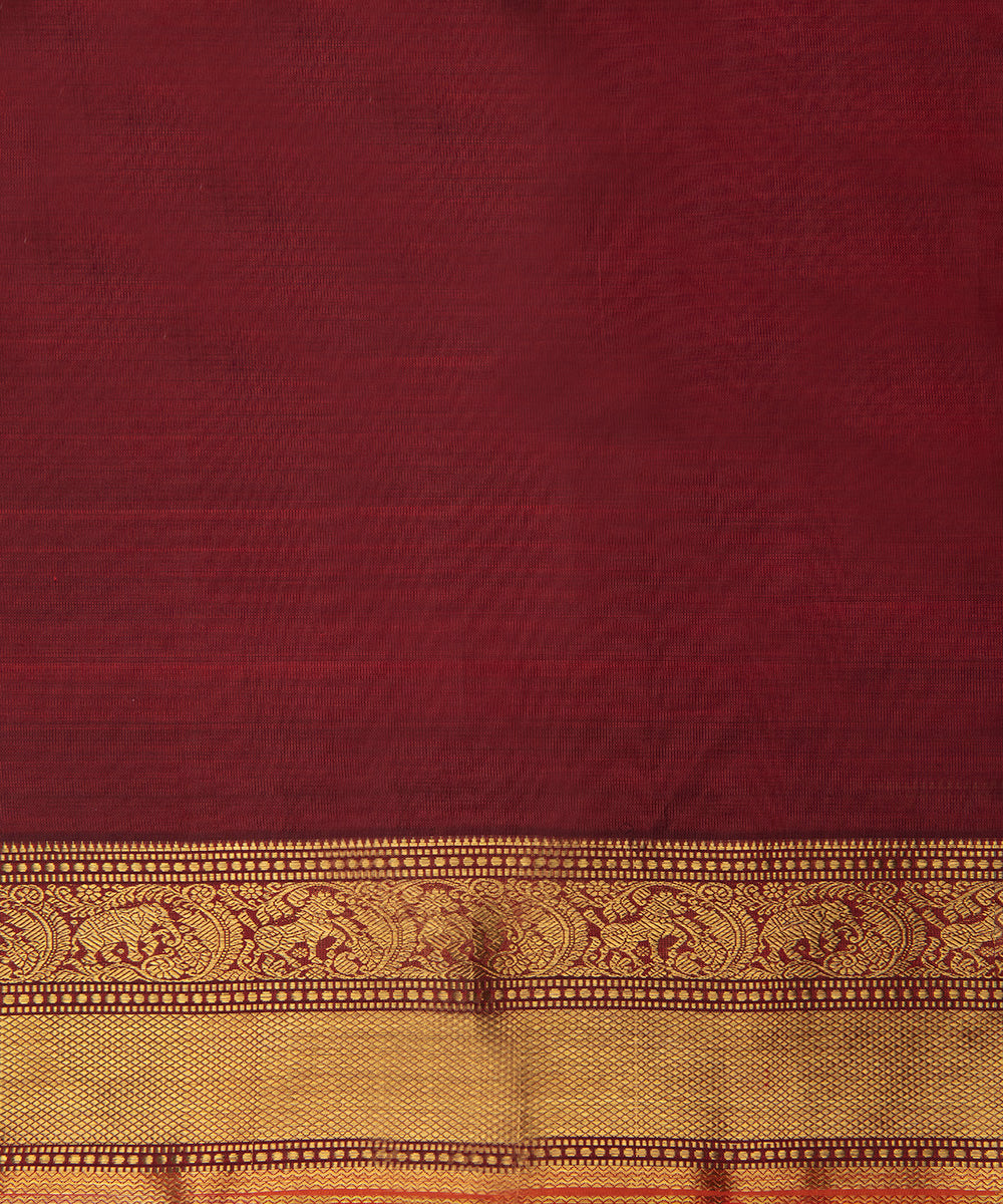 Handloom_Maroon_Pure_Zari_and_Pure_Silk_Bridal_Kanjivaram_Saree_WeaverStory_05