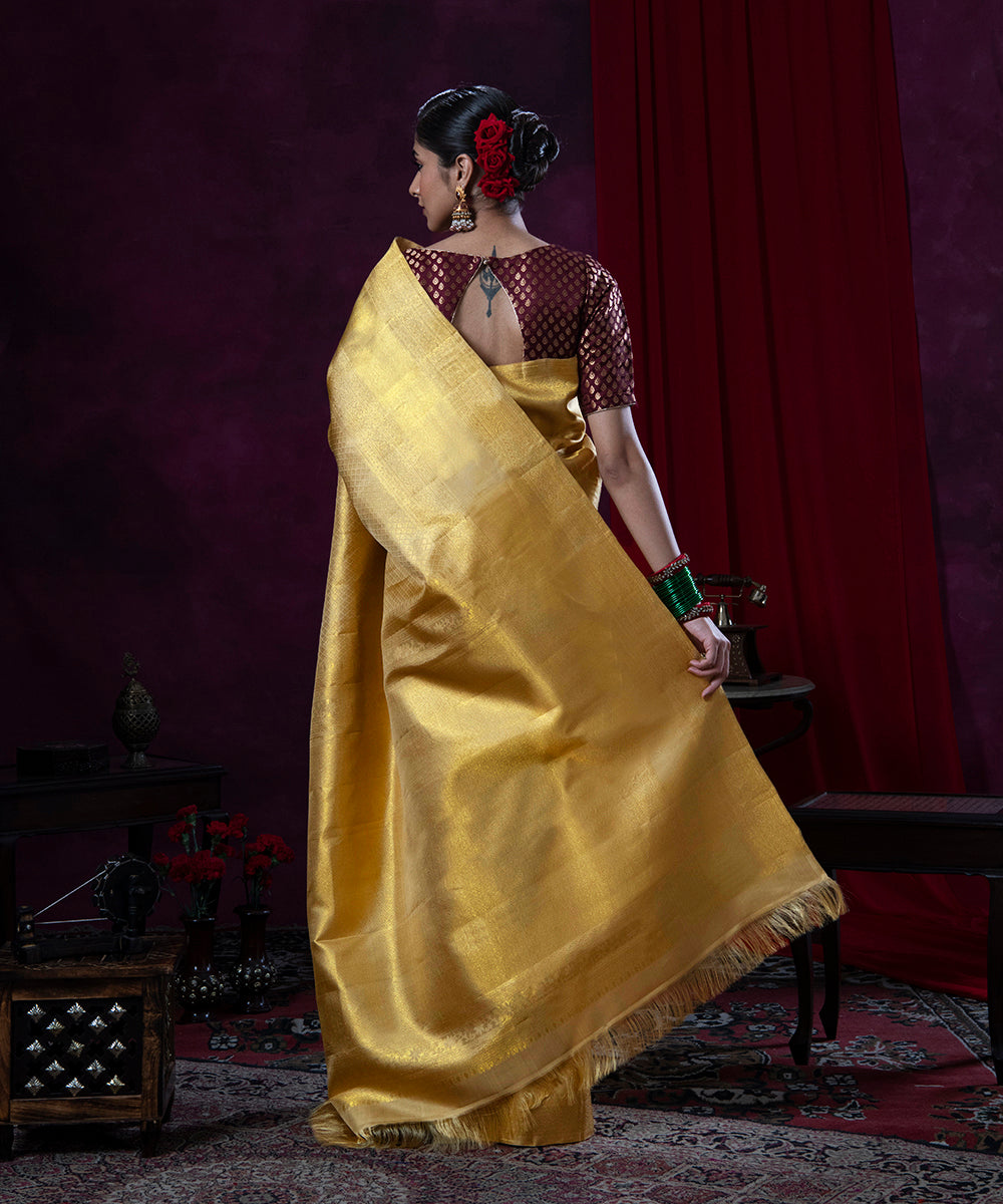 Gold_Handloom_Pure_Silk_Kanjivaram_Saree_with_Brocade_Weave_WeaverStory_03