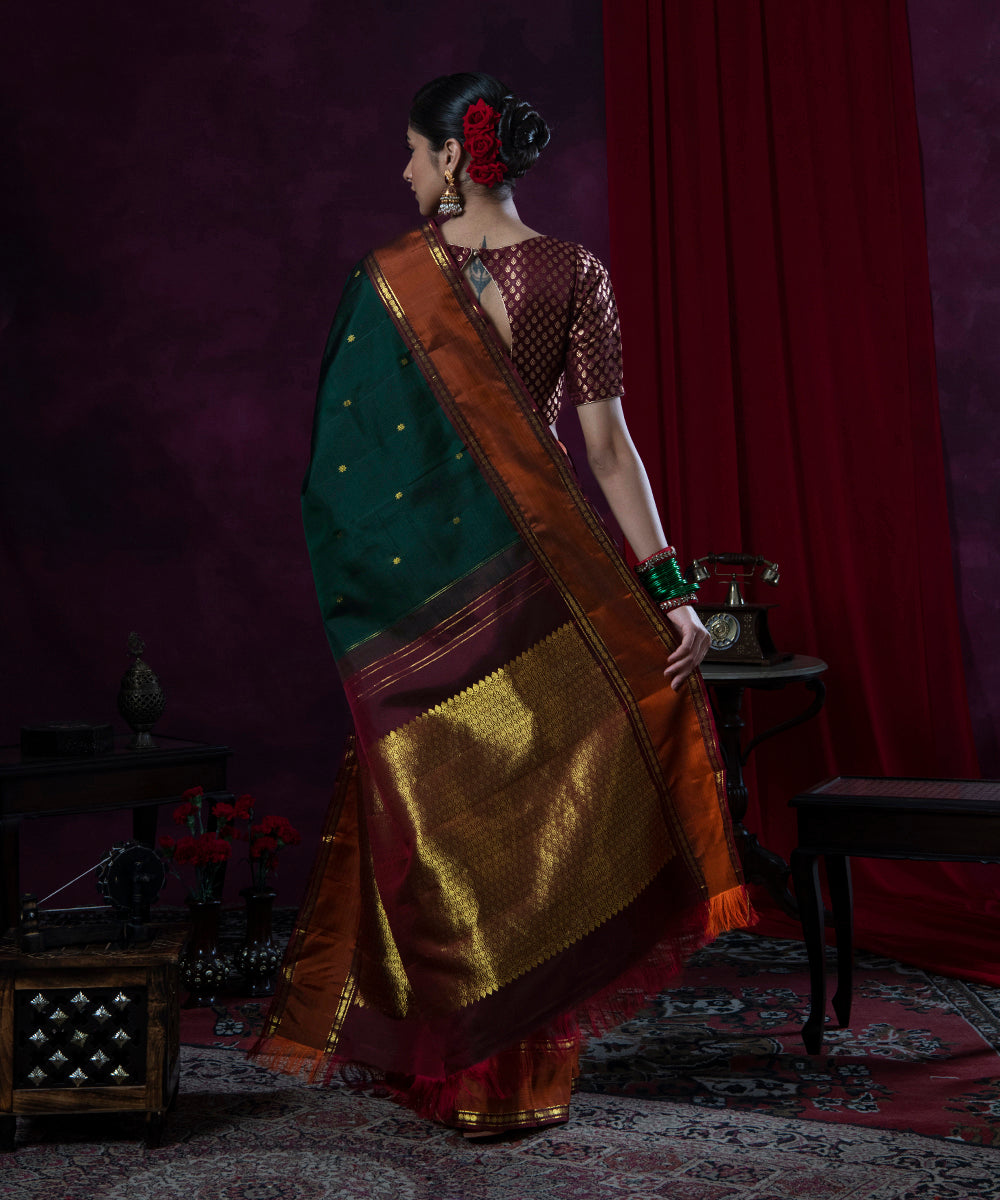 Handloom_Bottle_Green_Pure_Silk_Kanjivaram_Saree_With_Rust_And_Maroon_Border_WeaverStory_03