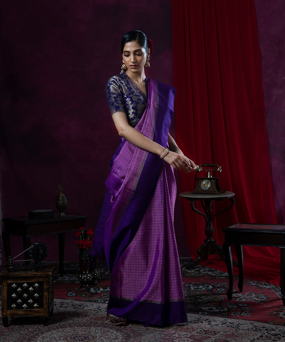 Handloom_Dark_Mauve_Kanjivaram_Pure_Silk_Saree_And_Annapakshi_Motifs_WeaverStory_02