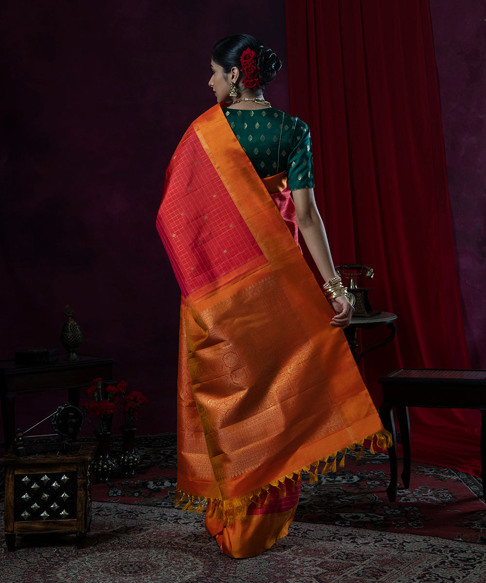 Red_Handloom_Pure_Silk_Kanjivaram_Saree_With_Orange_Border_WeaverStory_03