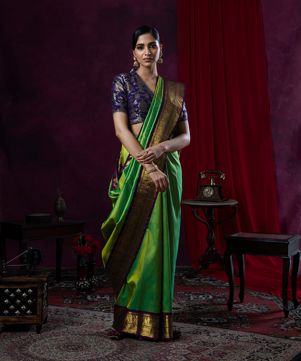 Green_Handloom_Pure_Silk_Kanjivaram_Saree_With_Zari_Border_WeaverStory_02