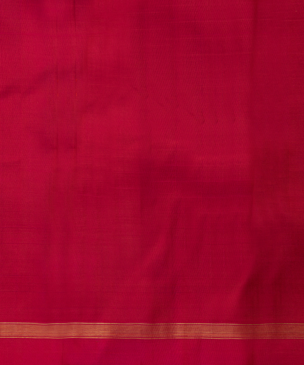 Pink_And_Purple_Handloom_Dual_Tone_Checks_Pure_Silk_Kanjivaram_Saree_With_Annapakshi_Motifs_WeaverStory_05