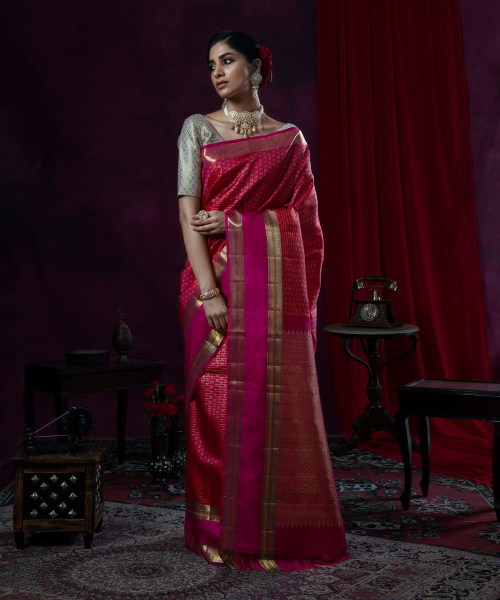 Handloom_Pink_Pure_Zari_and_Pure_Silk_Kanjivaram_Saree_WeaverStory_02