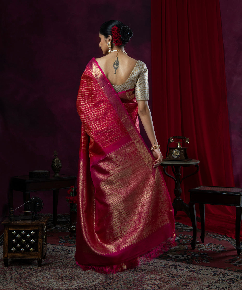 Handloom_Pink_Pure_Zari_and_Pure_Silk_Kanjivaram_Saree_WeaverStory_03