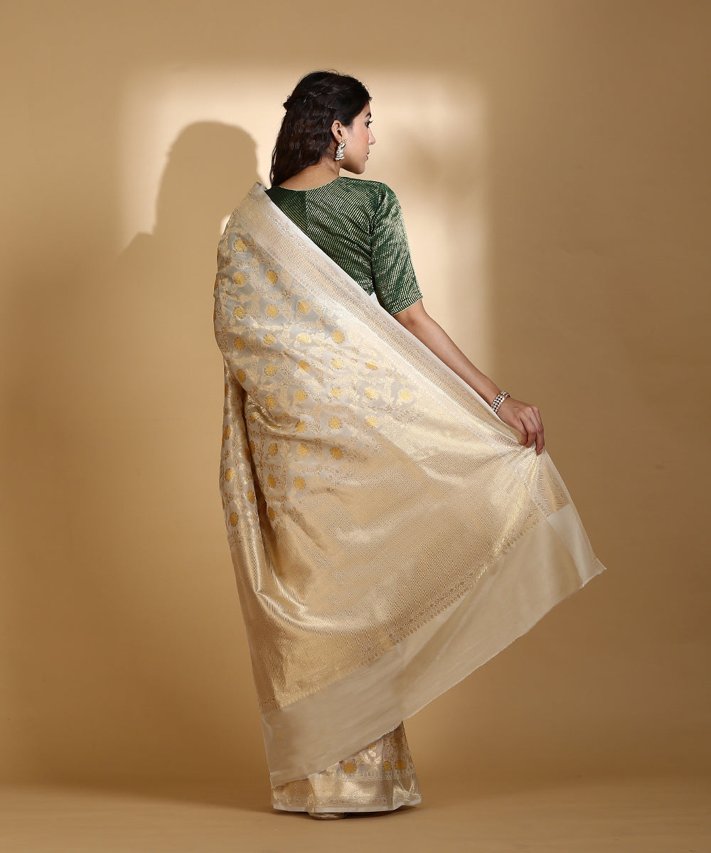 Handloom_Tusser_Beige_Katan_Georgette_Banarasi_Saree_With_Floral_Jaal_And_Yellow_Meenakari_WeaverStory_03