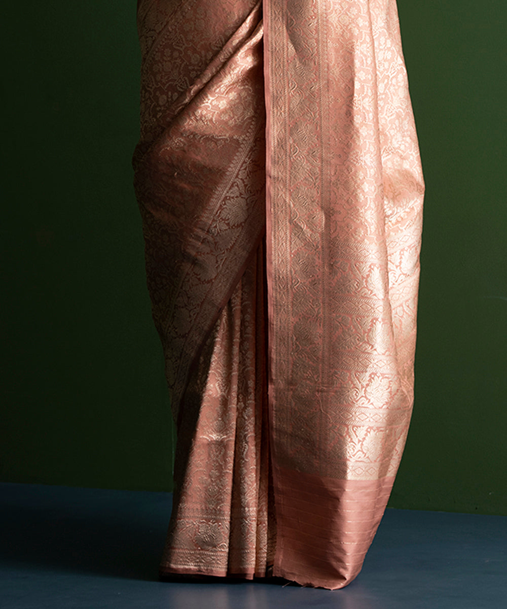 Handloom_Peach_Pure_Katan_Silk_Kimkhab_Banarasi_Saree_With_Kadhwa_Border_WeaverStory_04