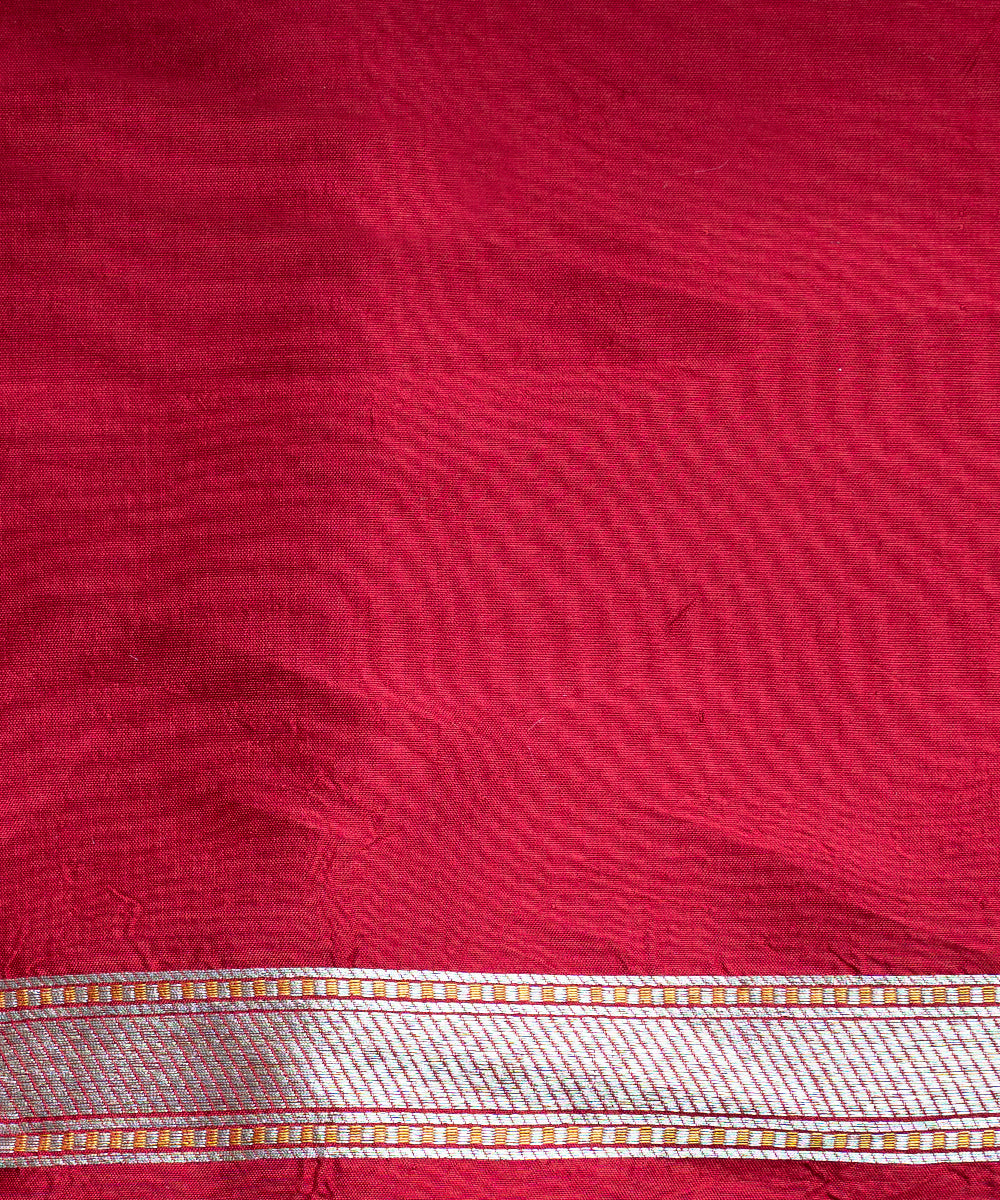 Red_Handloom_Kimkhab_Pure_Katan_Silk_Banarasi_Saree_With_Mustard_Meenakari_WeaverStory_05