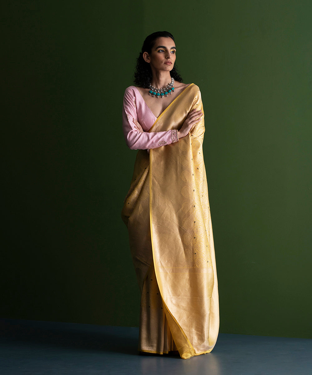 Handloom_Yellow_Pure_Katan_Silk_Kimkhab_Banarasi_Saree_With_Broad_Border_WeaverStory_02