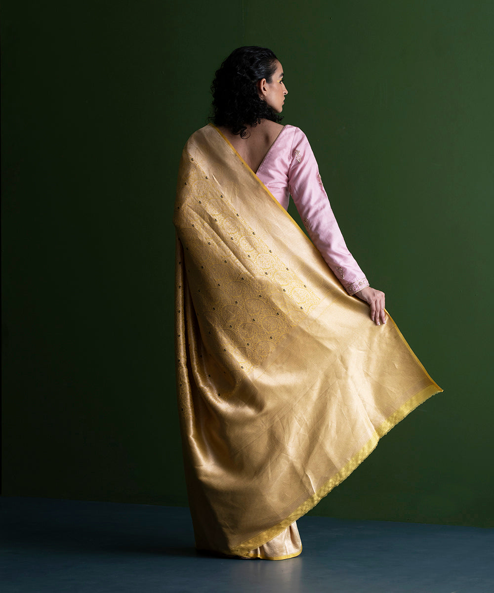 Handloom_Yellow_Pure_Katan_Silk_Kimkhab_Banarasi_Saree_With_Broad_Border_WeaverStory_03