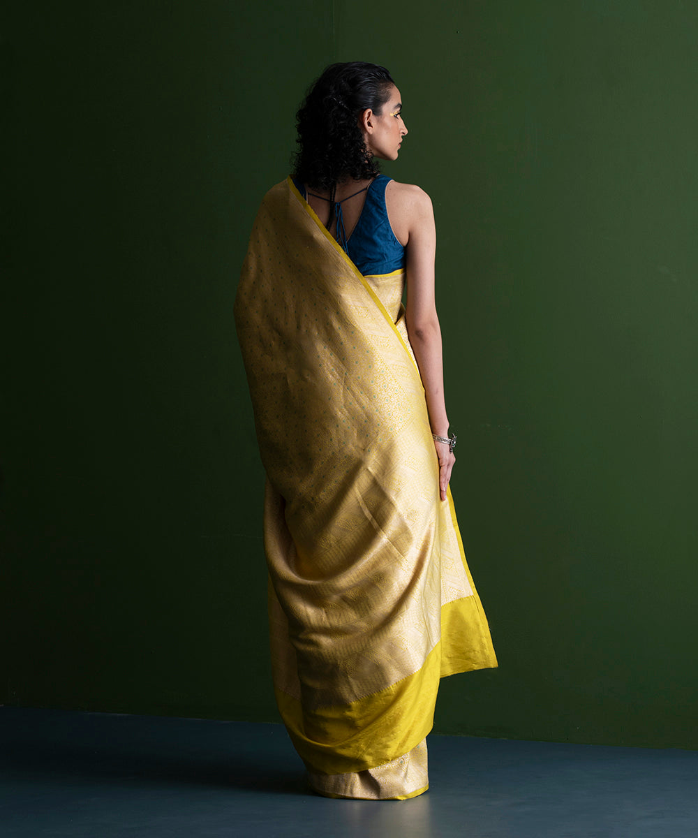 Handloom_Yellow_Kimkhab_Pure_Katan_Silk_Banarasi_Saree_With_Sea_Green_Meenakari_WeaverStory_03