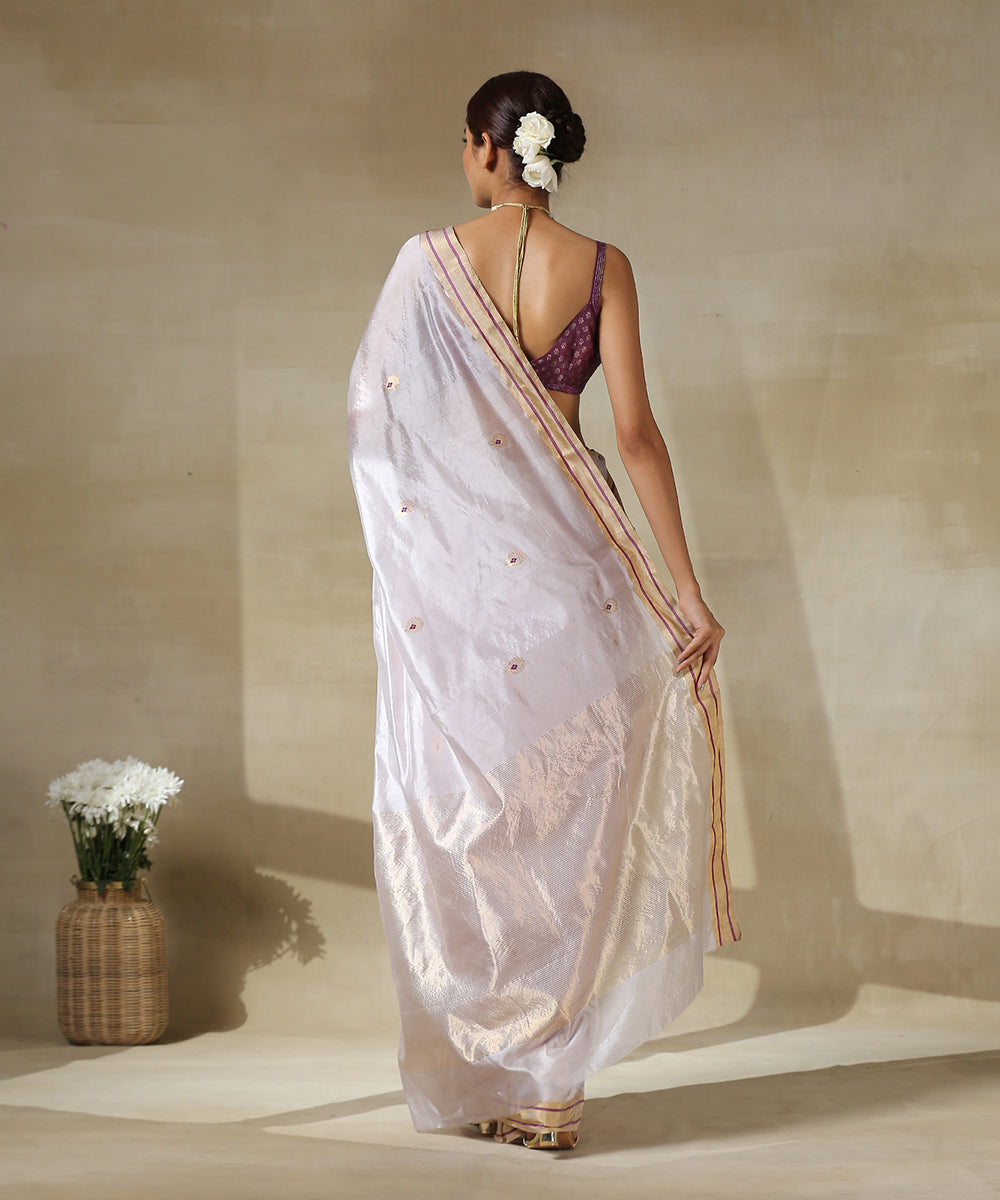 Handloom_Light_Mauve_Chanderi_Silk_Saree_With_Zari_Booti_And_Gold_Border_WeaverStory_03