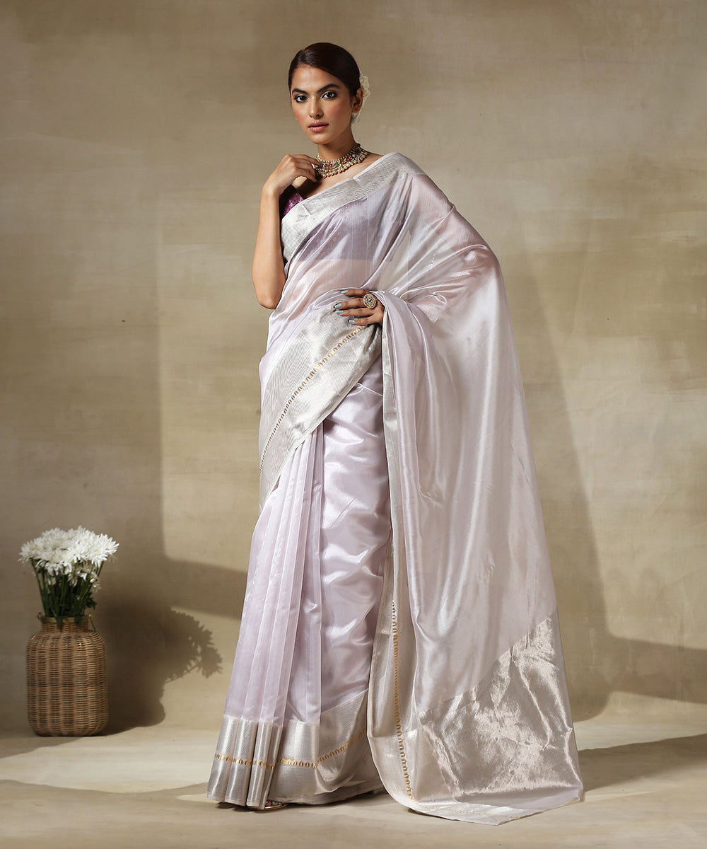 Handloom_Light_Lavender_Chanderi_Silk_Saree_With_Silver_And_Gold_Zari_Broad_Border_WeaverStory_02