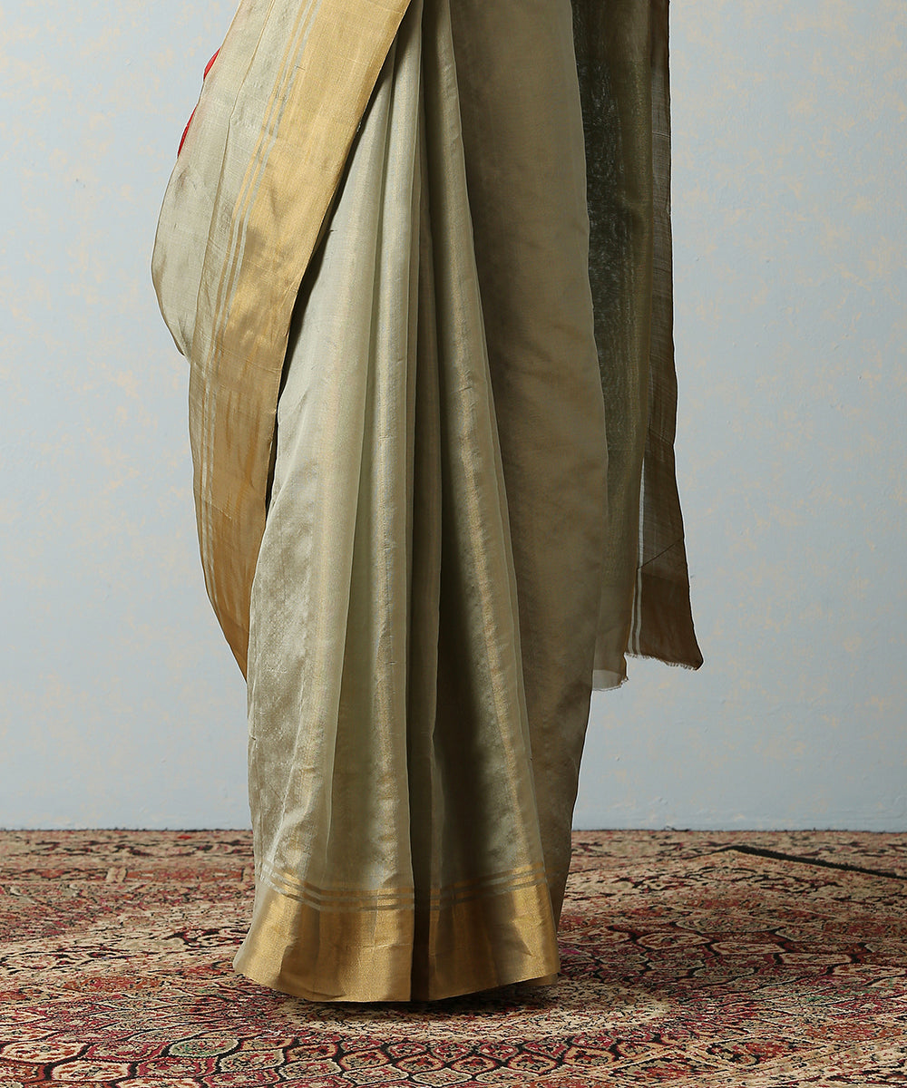 Grey_Handloom_Plain_Tissue_Chanderi_Saree_With_Zari_Border_WeaverStory_04