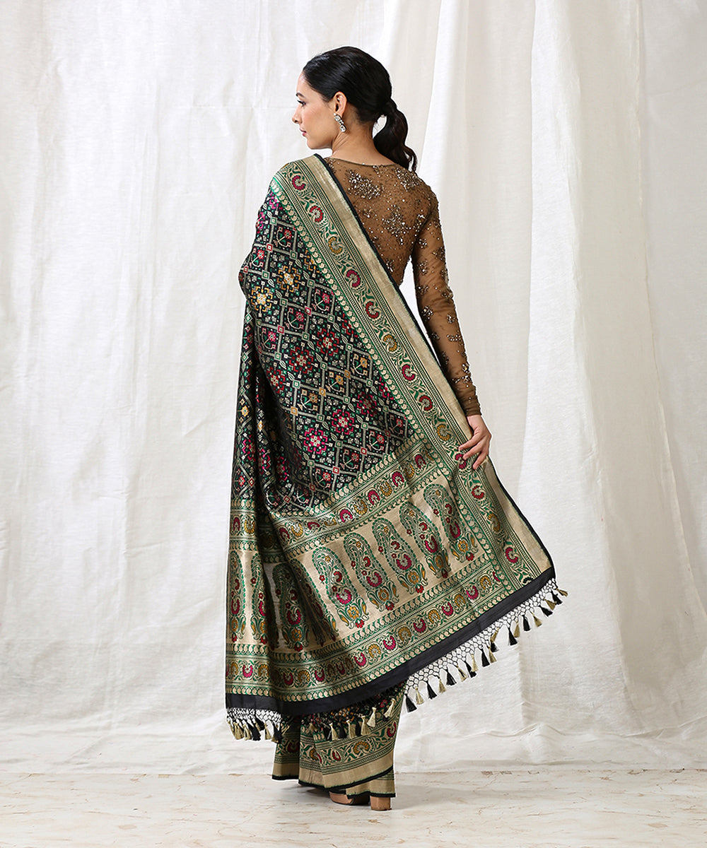 Handloom_Black_Pure_Katan_Silk_Banarasi_Patola_Saree_with_Meenakari_WeaverStory_03