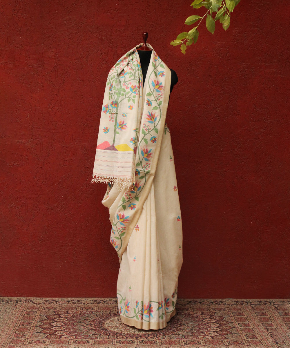 Handloom_Offwhite_Cotton_Jamdani_Saree_With_Tree_Design_Pallu_WeaverStory_03