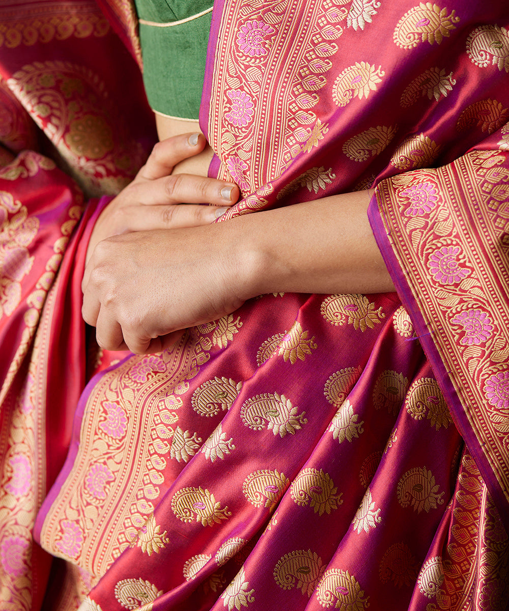 Purple_Handloom_Pure_Malda_Silk_Banarasi_Baluchari_Saree_With_Multicolor_Paisley_Border_WeaverStory_05
