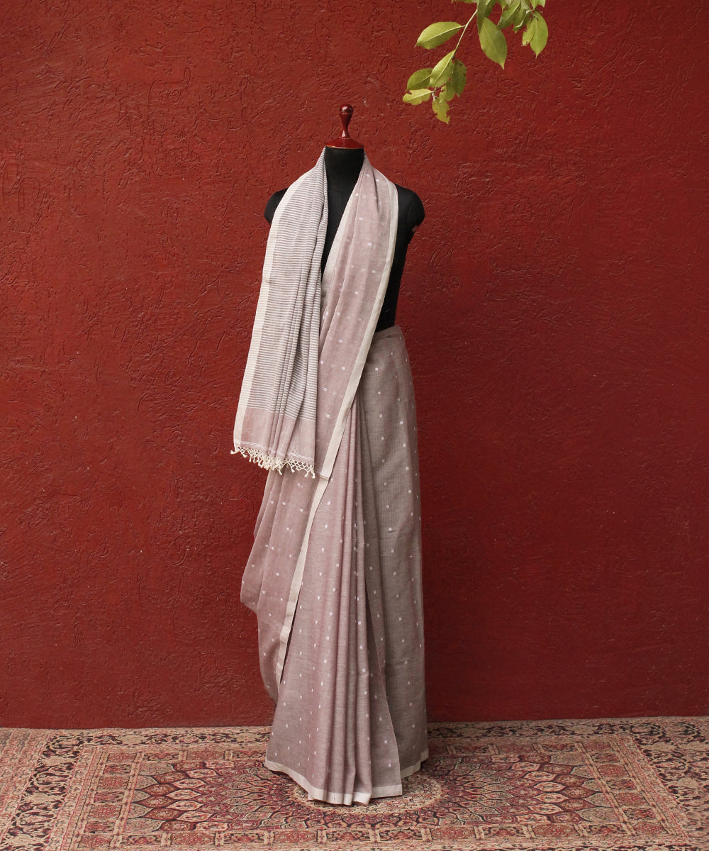 Purple_Handloom_MulMul_Jamdani_saree_With_White_Booti_WeaverStory_03