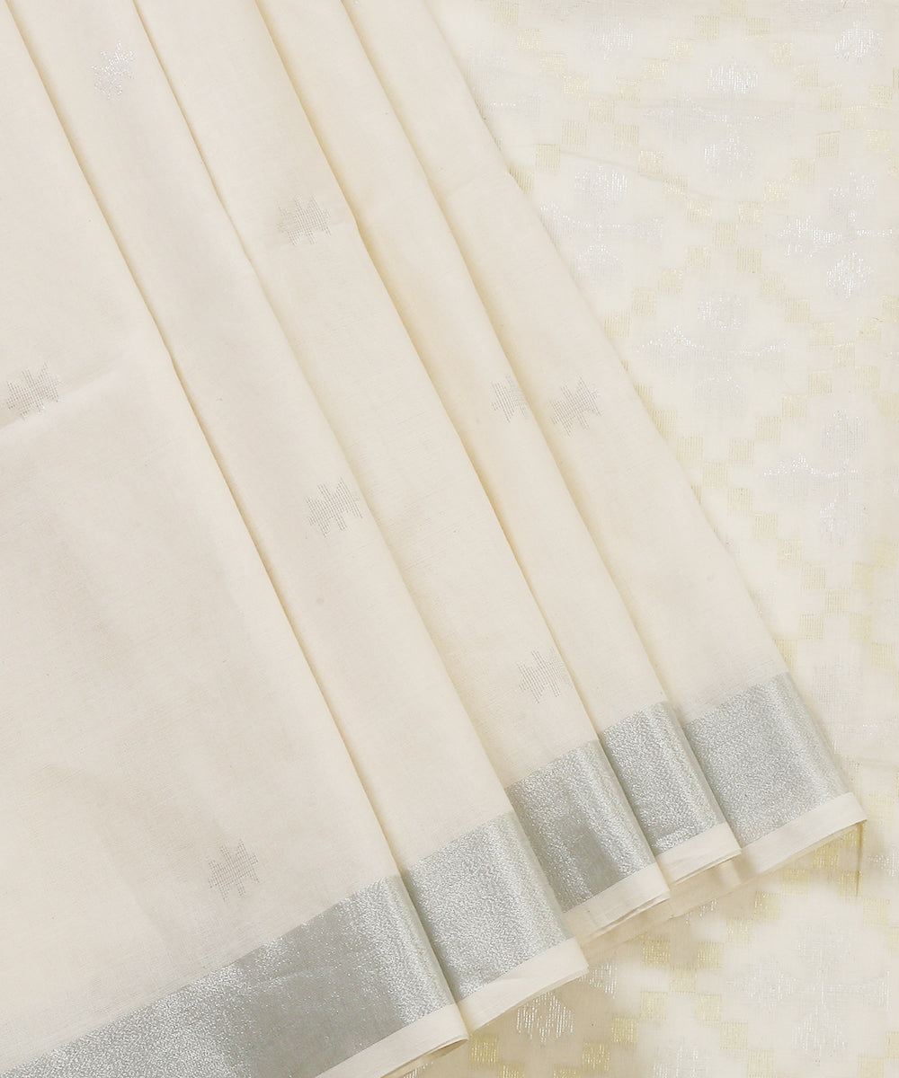 White_Handloom_Cotton_Jamdani_Saree_With_Silver_Border_WeaverStory_02