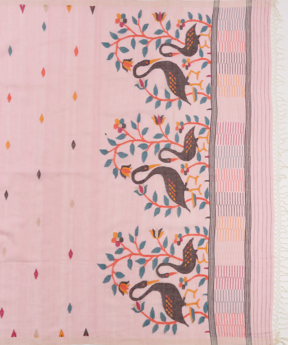 Handloom_Baby_Pink_Cotton_Jamdani_Saree_With_Duck_Motifs_On_Pallu_WeaverStory_05