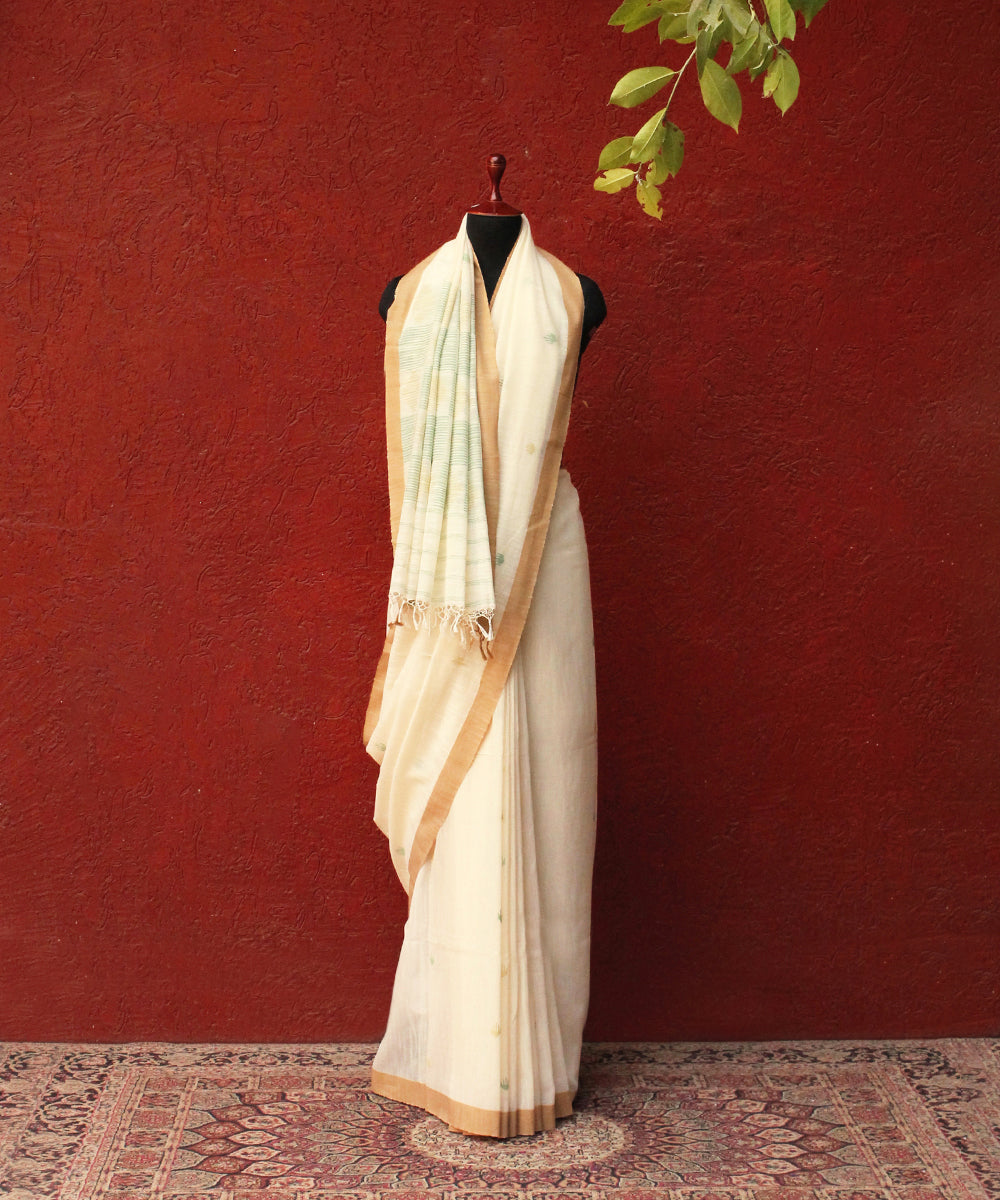 White_Handloom_Cotton_Jamdani_Saree_With_Multi_Color_Booti_WeaverStory_03