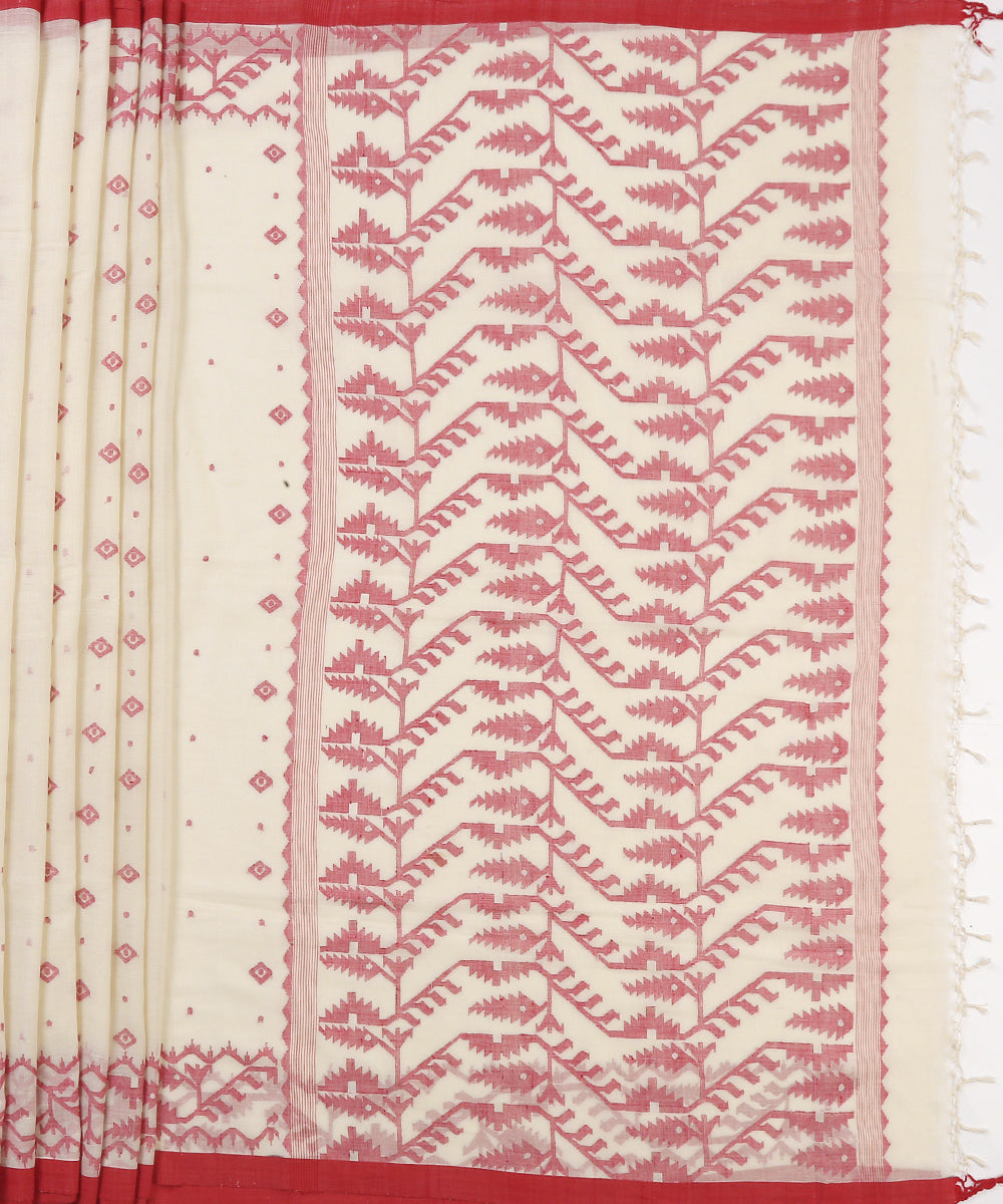 Handloom_White_Muslin_Jamdani_Saree_With_Red_Border_Pallu_WeaverStory_04