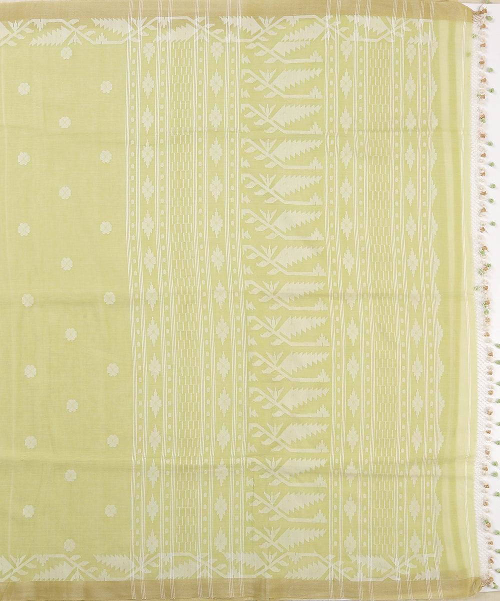 Handloom_Mint_Green_Muslin_Jamdani_Saree_With_Small_Flower_Booti_WeaverStory_05