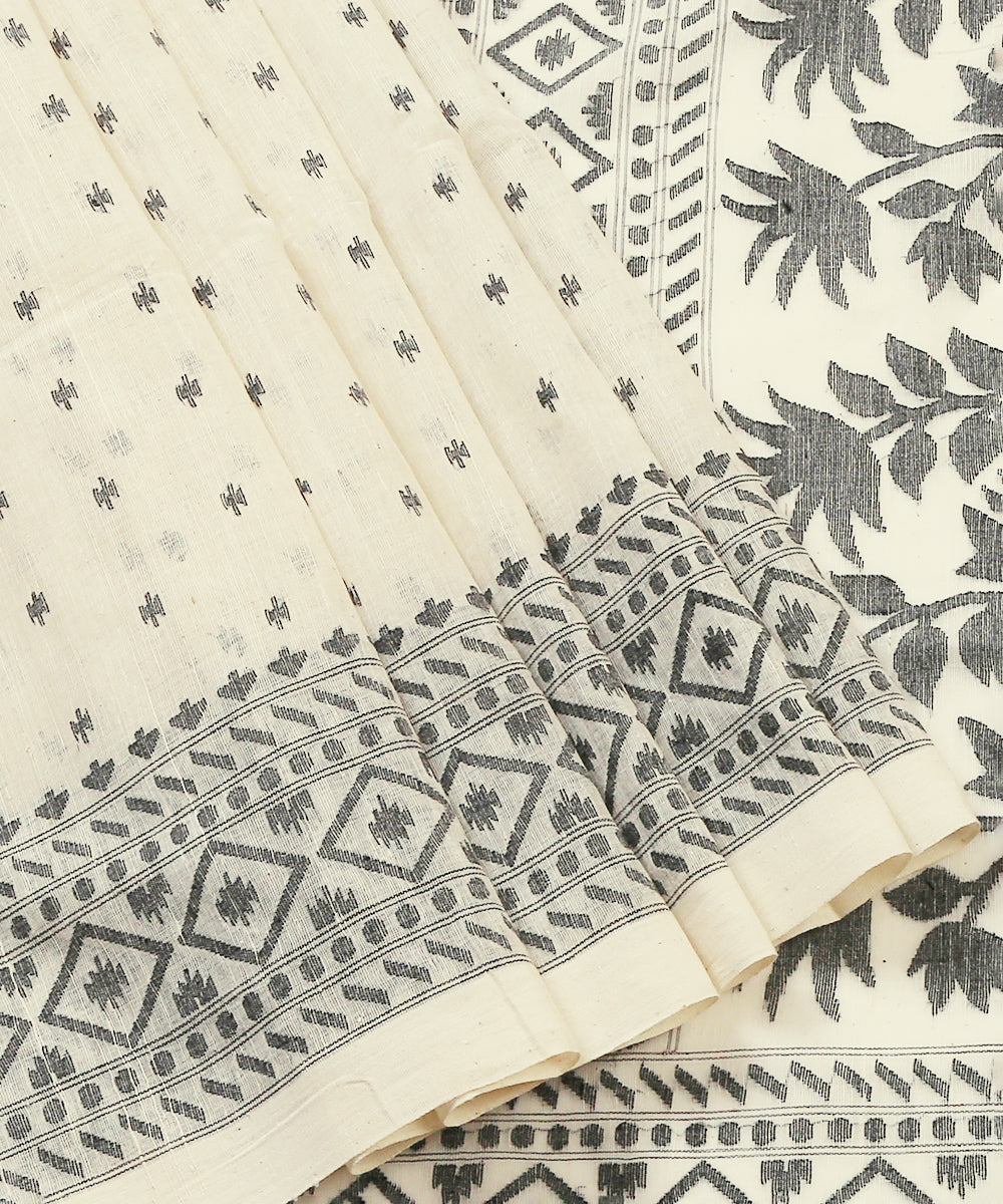 Handloom_Beige_Cotton_Jamdani_Saree_With_Black_Thread_Weave_WeaverStory_02