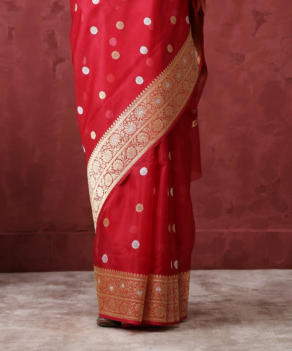 Handloom_Red_Kora_Silk_Banarasi_Saree_With_Floral_Border_WeaverStory_04