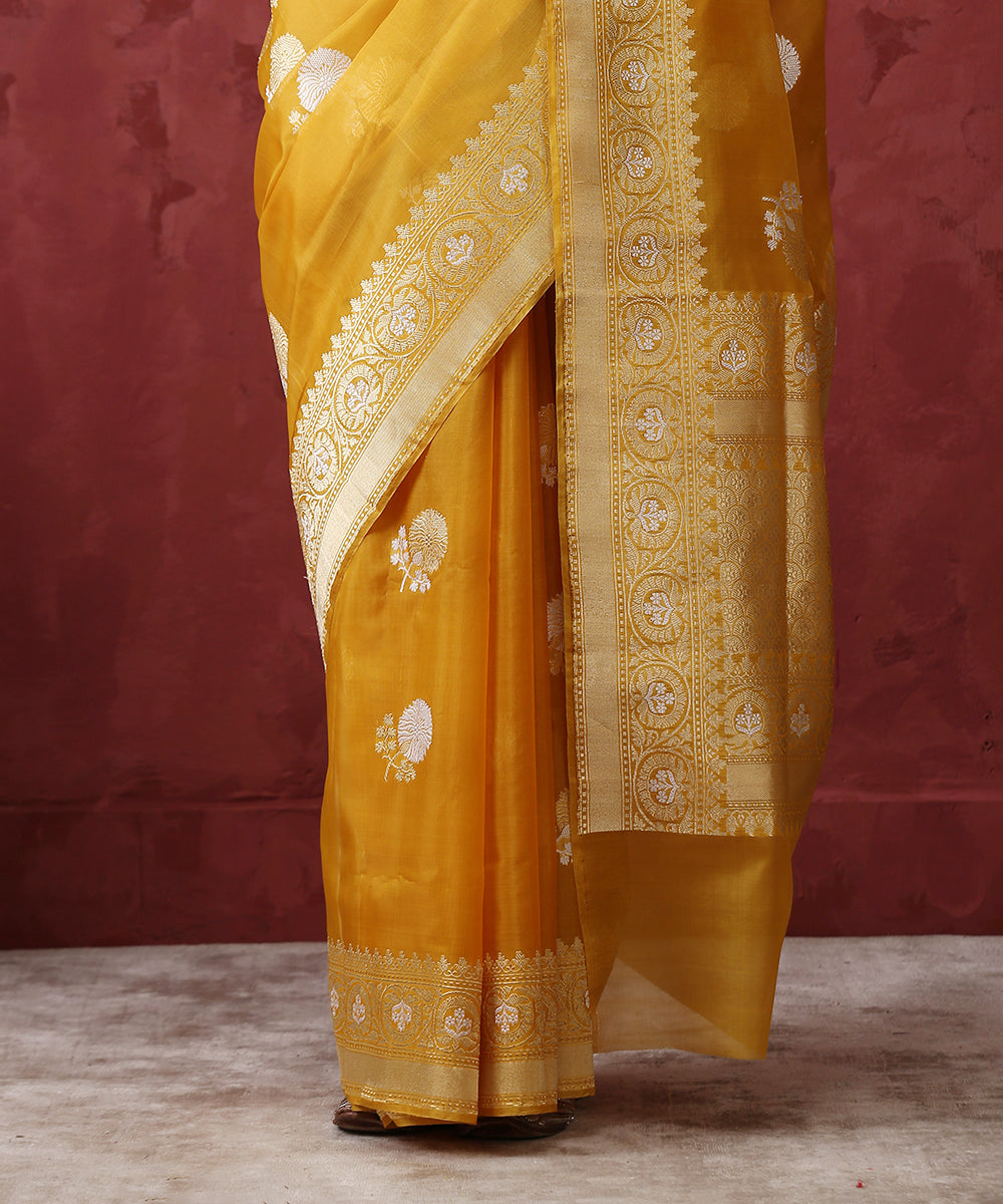 Mustard_Handloom_Sona_Rupa_Kora_Silk_Banarasi_Saree_WeaverStory_03