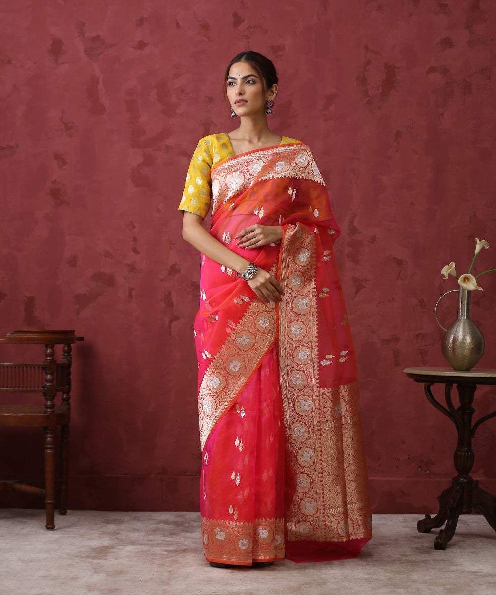 Pink_Dual_Tone_Handloom_Sona_Rupa_Kora_Silk_Banarasi_Saree_WeaverStory_02
