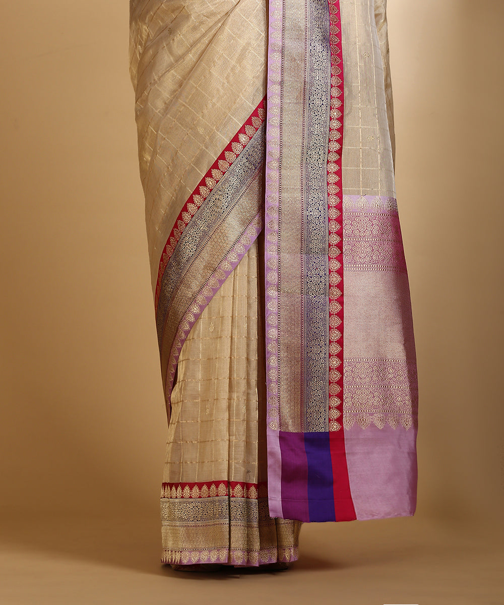 Handloom_Golden_Beige_Silk_Tissue_Banarasi_Saree_With_Checks_And_Satin_Border_WeaverStory_04