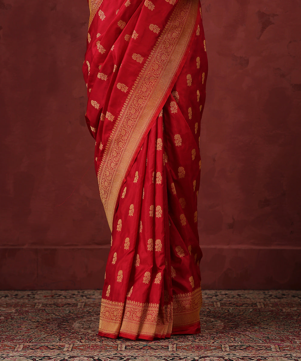 Handloom_Ruby_Red_Pure_Katan_Silk_Banarasi_Saree_With_Cutwork_Booti_WeaverStory_04