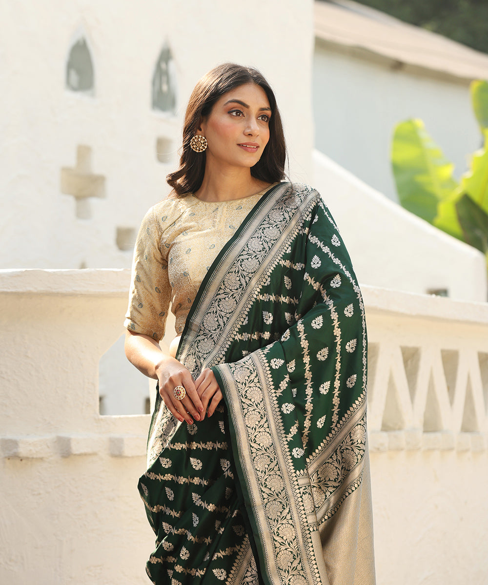 Green_Handloom_Pure_Katan_Silk_Banarasi_Saree_With_Sona_Rupa_Jaal_WeaverStory_01