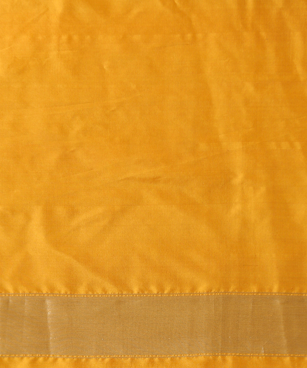Handloom_Mustard_Pure_Katan_Silk_Banarasi_Saree_With_Lotus_Motifs_Woven_Vertically_WeaverStory_05