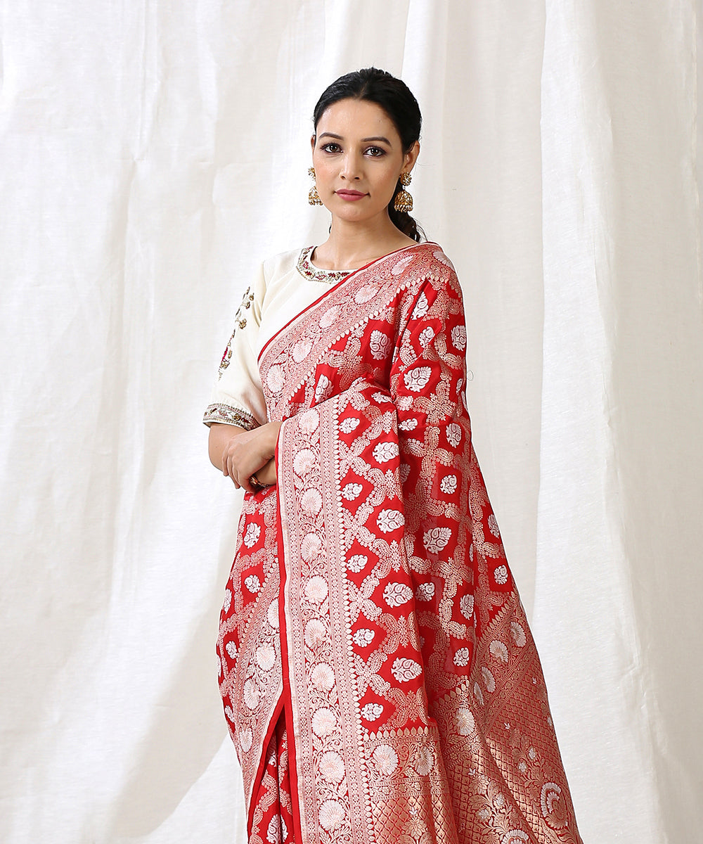 Handloom_Red_Pure_Katan_Silk_Banarasi_with_Sona_Rupa_Banarasi_Jaal_WeaverStory_01