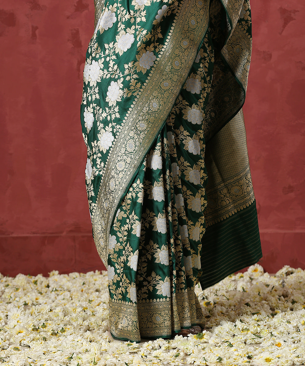 Green_Handloom_Pure_Katan_Silk_Banarasi_Saree_with_Angoor_Jaal_WeaverStory_04
