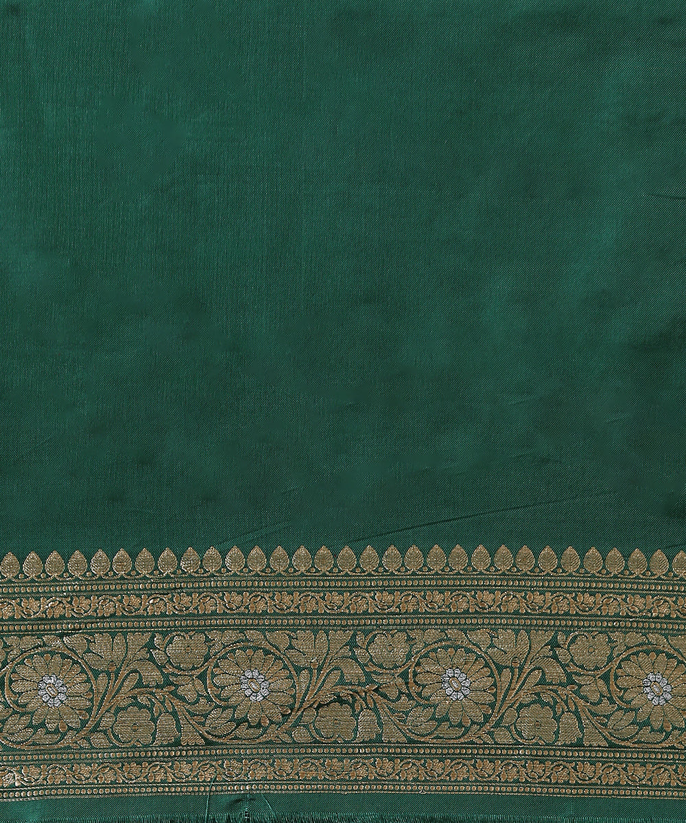 Green_Handloom_Pure_Katan_Silk_Banarasi_Saree_with_Angoor_Jaal_WeaverStory_05