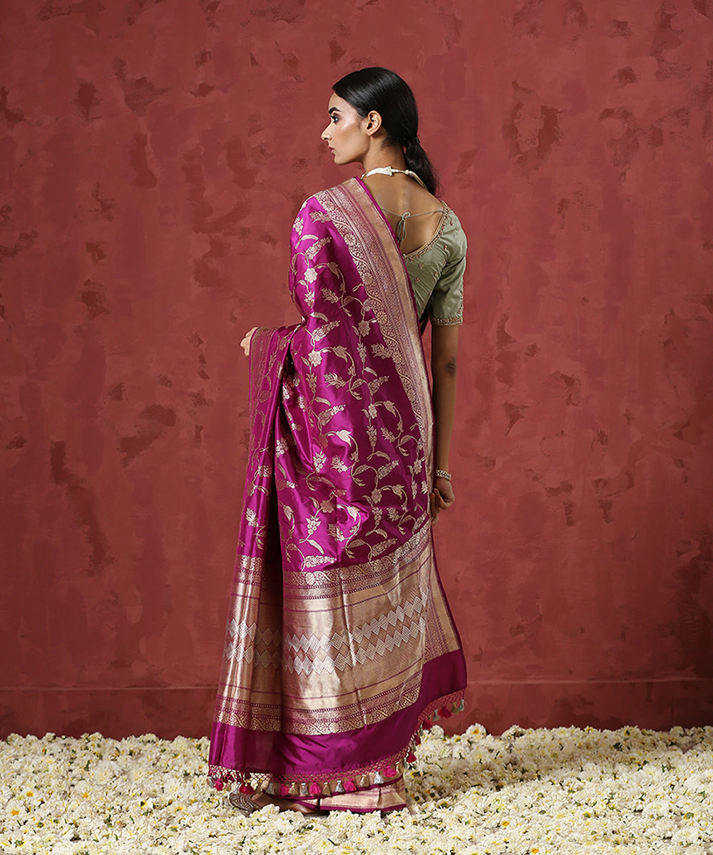 Purple_Handloom_Pure_Katan_Silk_Banarasi_Saree_with_Zari_Jaal_WeaverStory_03