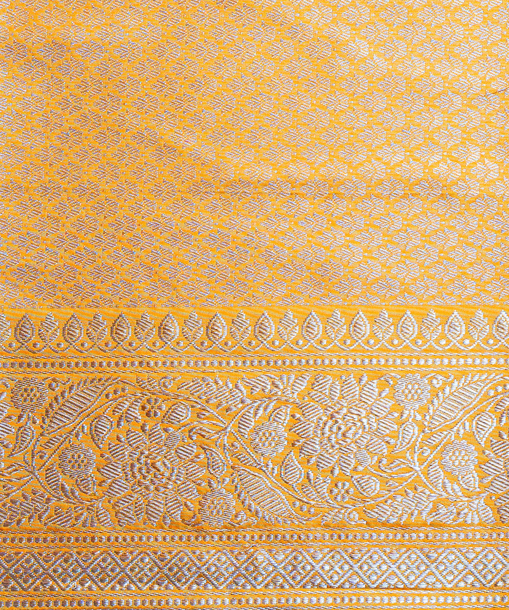 Handloom_Yellow_Pure_Katan_Silk_Banarasi_Saree_With_Kadhwa_Jaal_WeaverStory_05